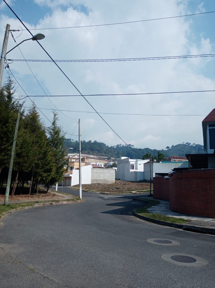VENDO TERRENO EN HACIENDA REAL ZONA 16