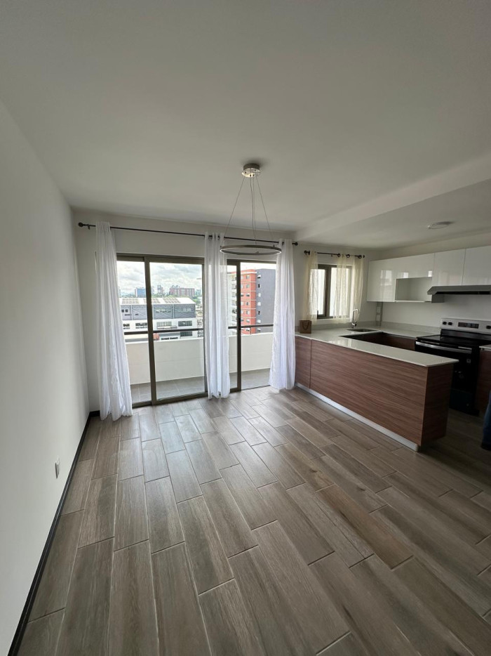 En renta apartamento en Zona 14 Segheria - Image 1