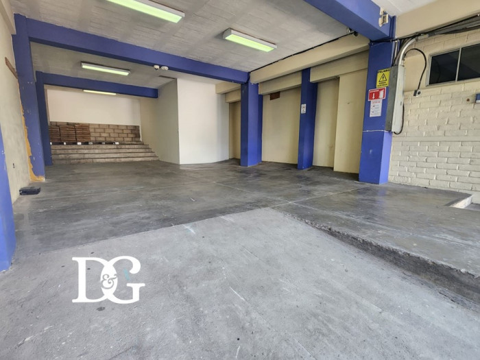 ALQUILO BODEGA EN SANTA ELENA