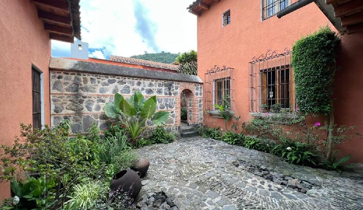 Casa en Renta en Santa Ana / Con Piscina