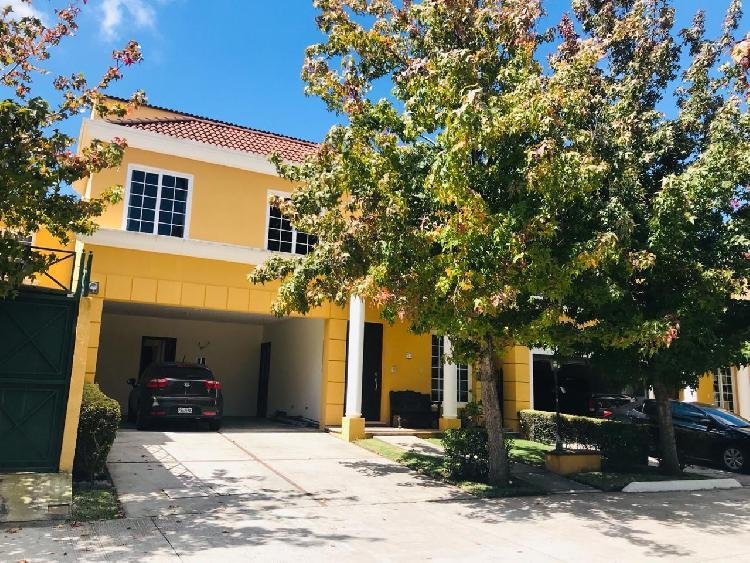 Condominio Entreverdes, Fraijanes.