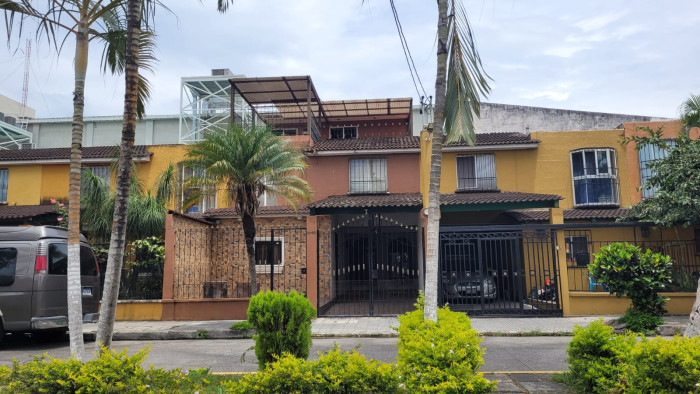 Casa en Venta en condominio Prados del Tabacal 1