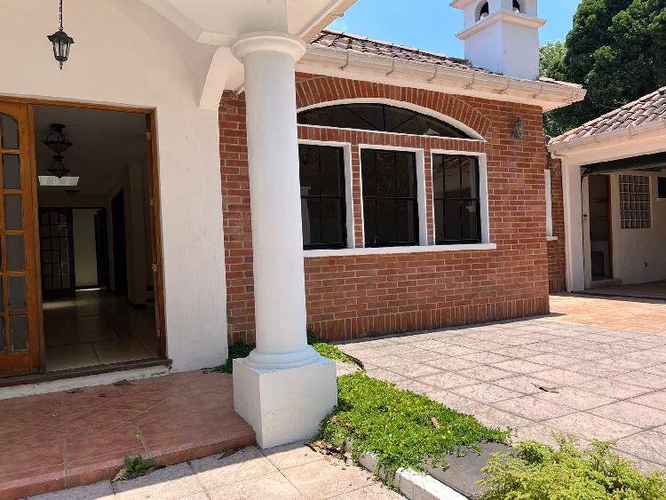 Casa en Renta , zona 16 Las Cumbres