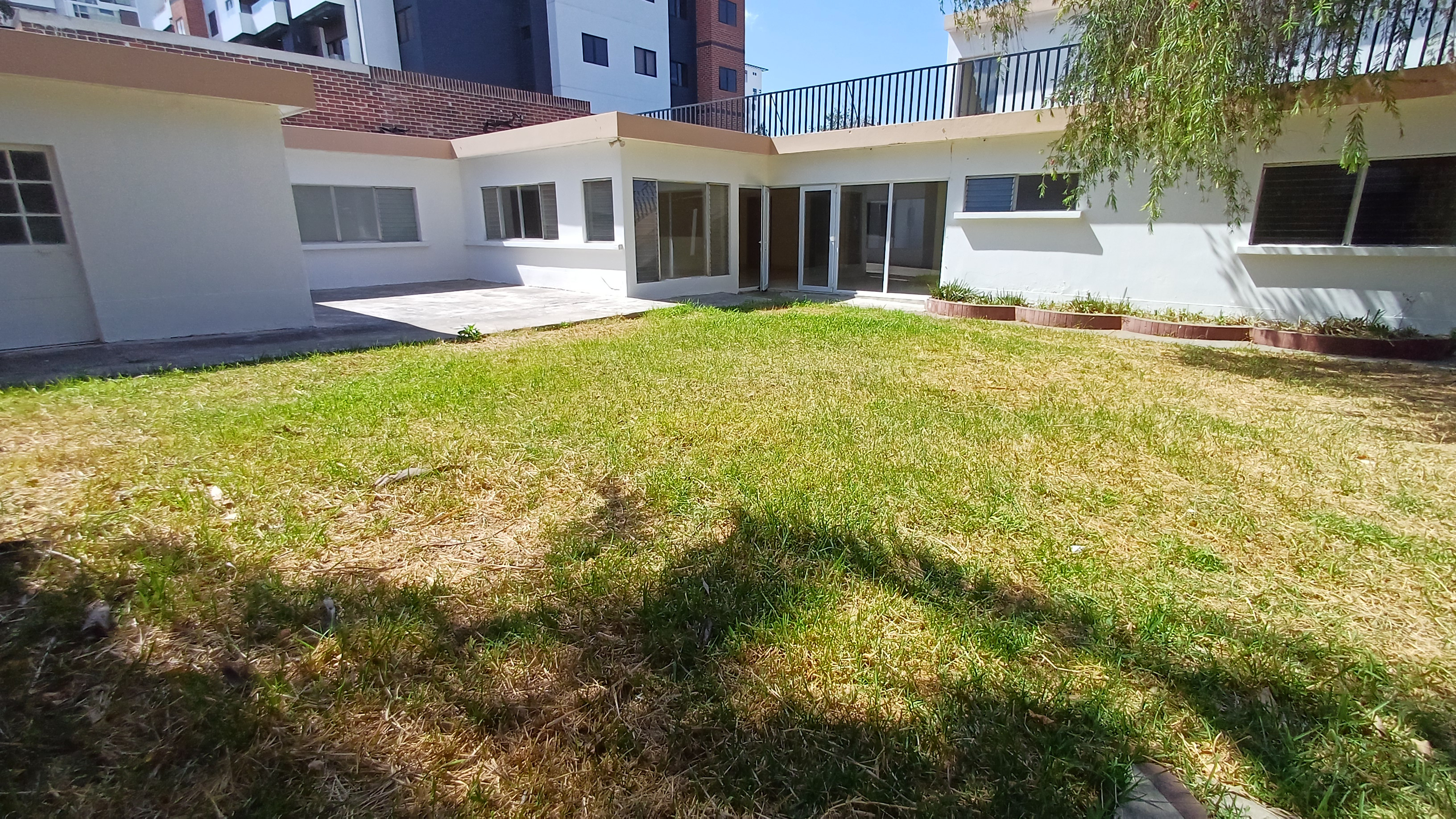 Casa en Renta en Zona 15