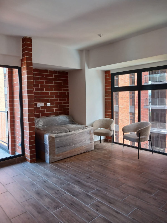 Apartamento en renta en Modra zona 4 - Image 1