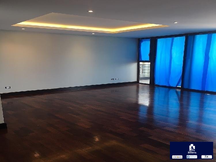 APARTAMENTO AMPLIO DE TRES HABITACIONES EN VENTA Z 14