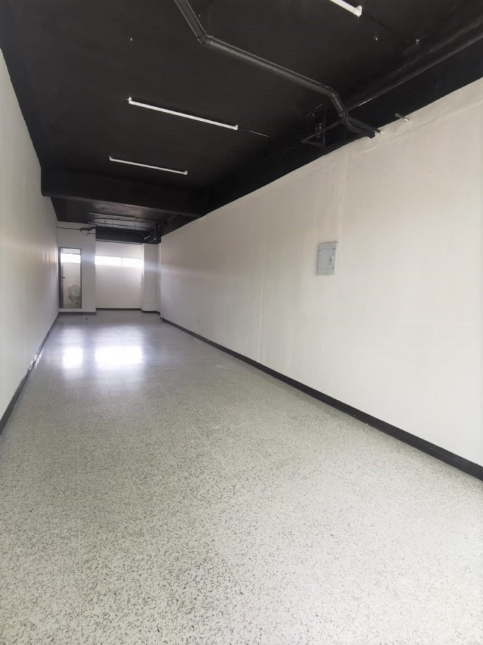 Renta de local comercial zona 10