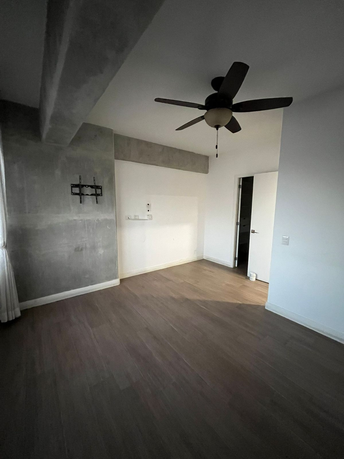 APARTAMENTO EN RENTA EN ZONA 4 CIUDAD DE GUATEMALA 