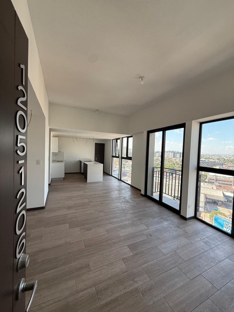 Apartamento grande en venta en zona 11 de Guatemala.