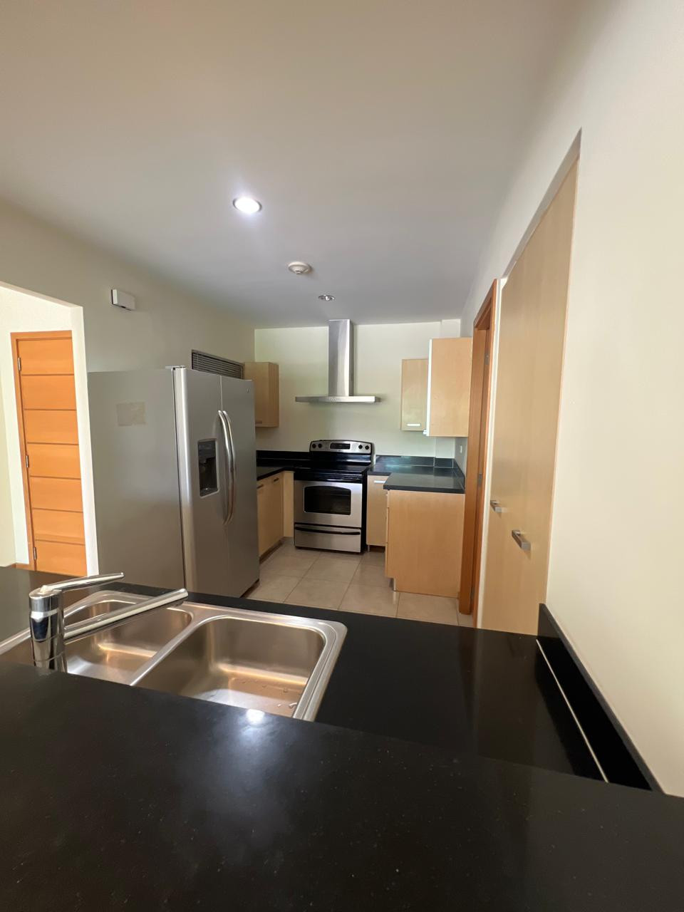 Apartamento en venta o alquiler en la Colonia Escalón