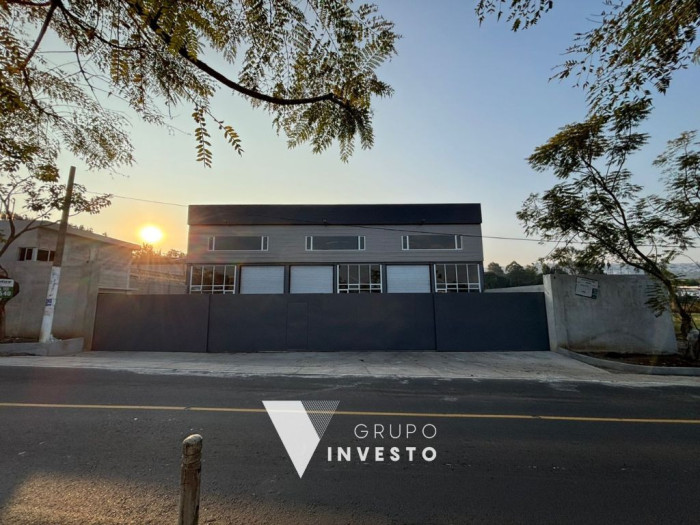 Venta de nave industrial en zona 4, Villa Nueva. 