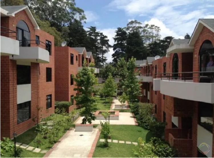 Venta de lindo apartamento Villa Cafetto, CAES 