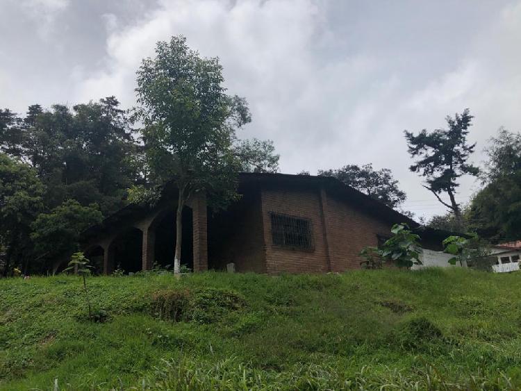 Venta de granja en San Lucas Sacatepequez