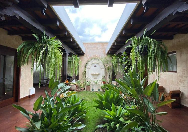 Preciosa Casa en Venta en Gravileas