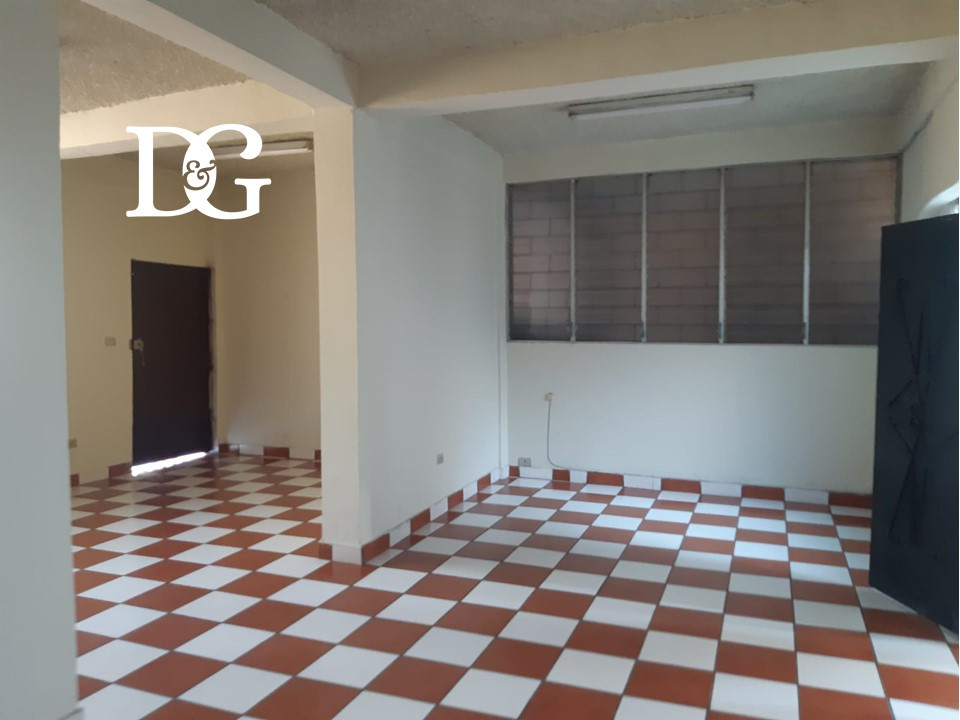 ALQUILO LOCAL EN EL CENTRO DE USULUTÁN