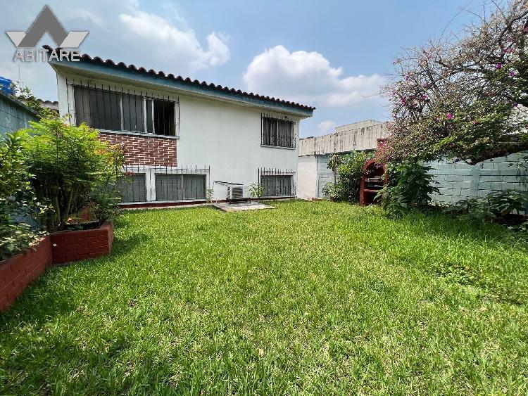 Casa en venta en Mixco