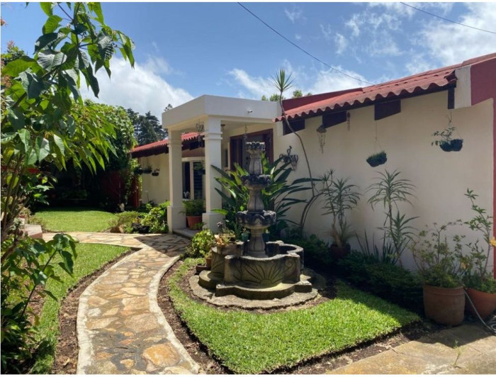 CASA LOMAS DE SAN RAFAEL - SAN JOSE PINULA 