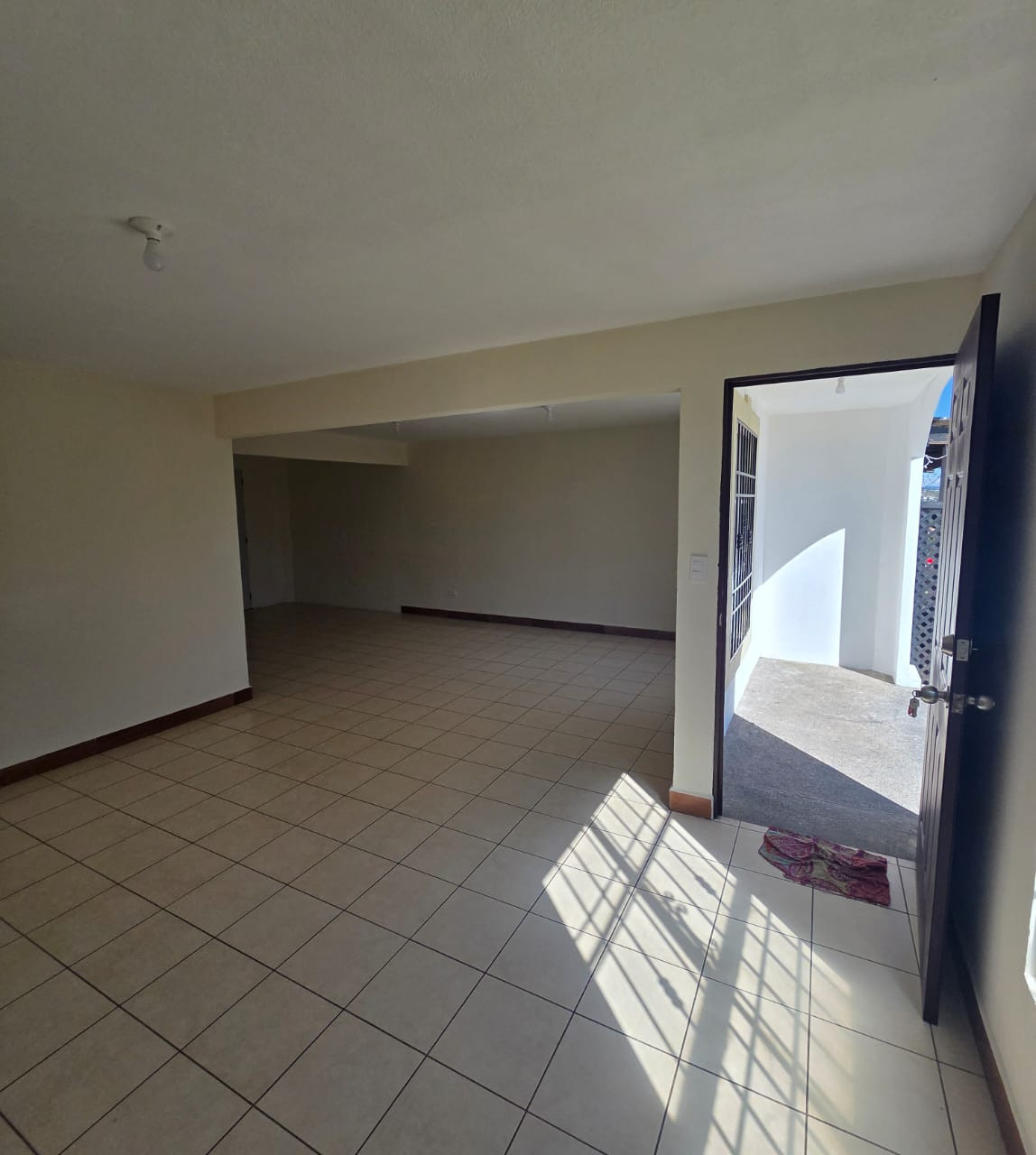 Casa Sola en Venta en Zona 3 Villa Nueva Guatemala