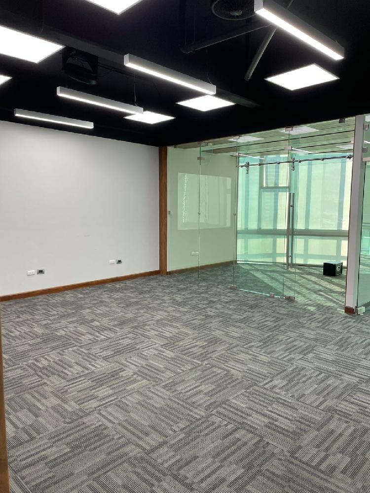 Oficina en renta y venta zona 15 Vista Hermosa II