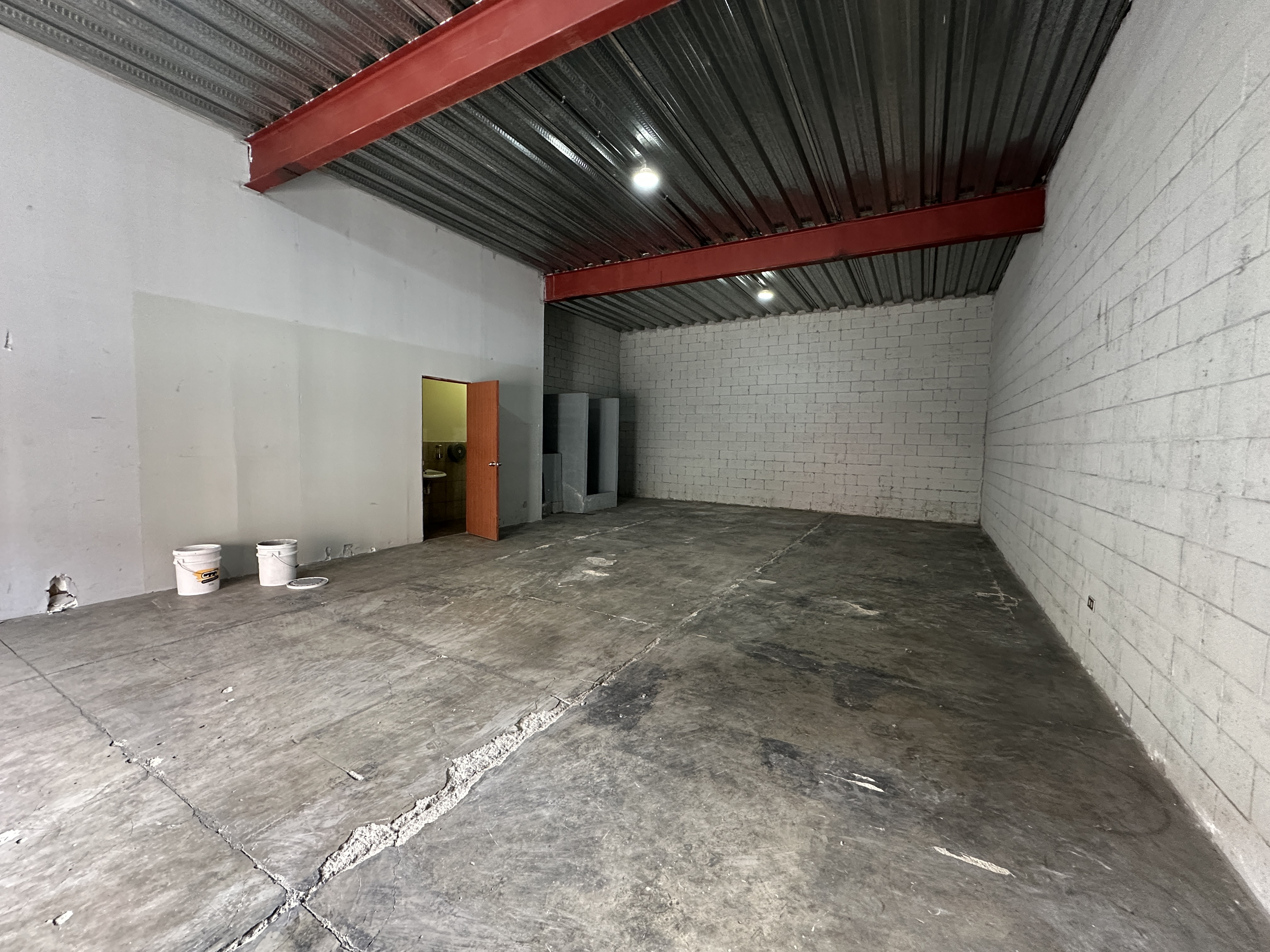 Ofibodega en Renta en zona 12