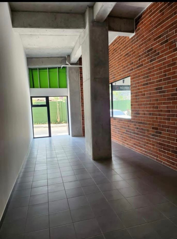 Local Comercial zona 2, Edificio Baldone
