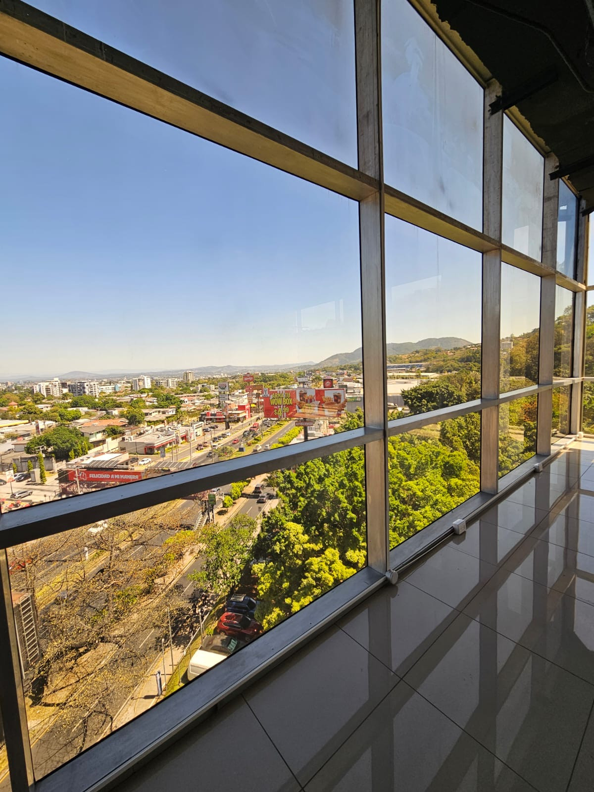 Oficina Comercial en Renta en Lomas de San Francisco, San Salvador