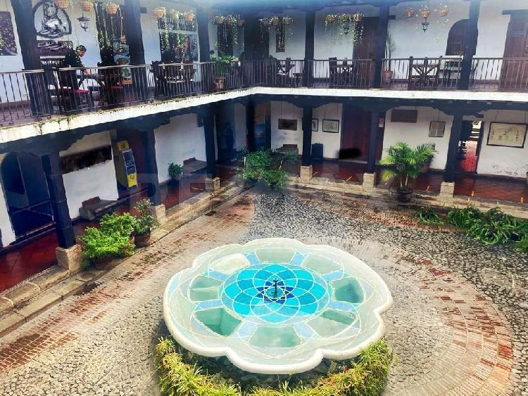 Espacio Comercial cerca del parque central de Antigua