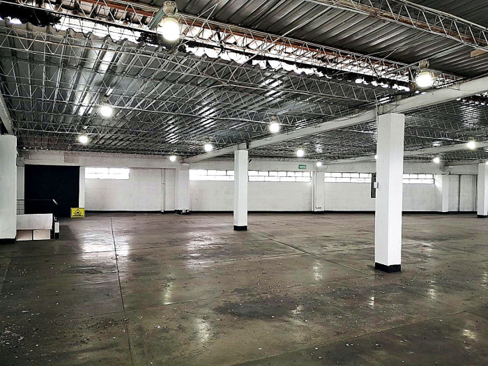 Edificio Comercial en Renta Avenida Petapa zona 12