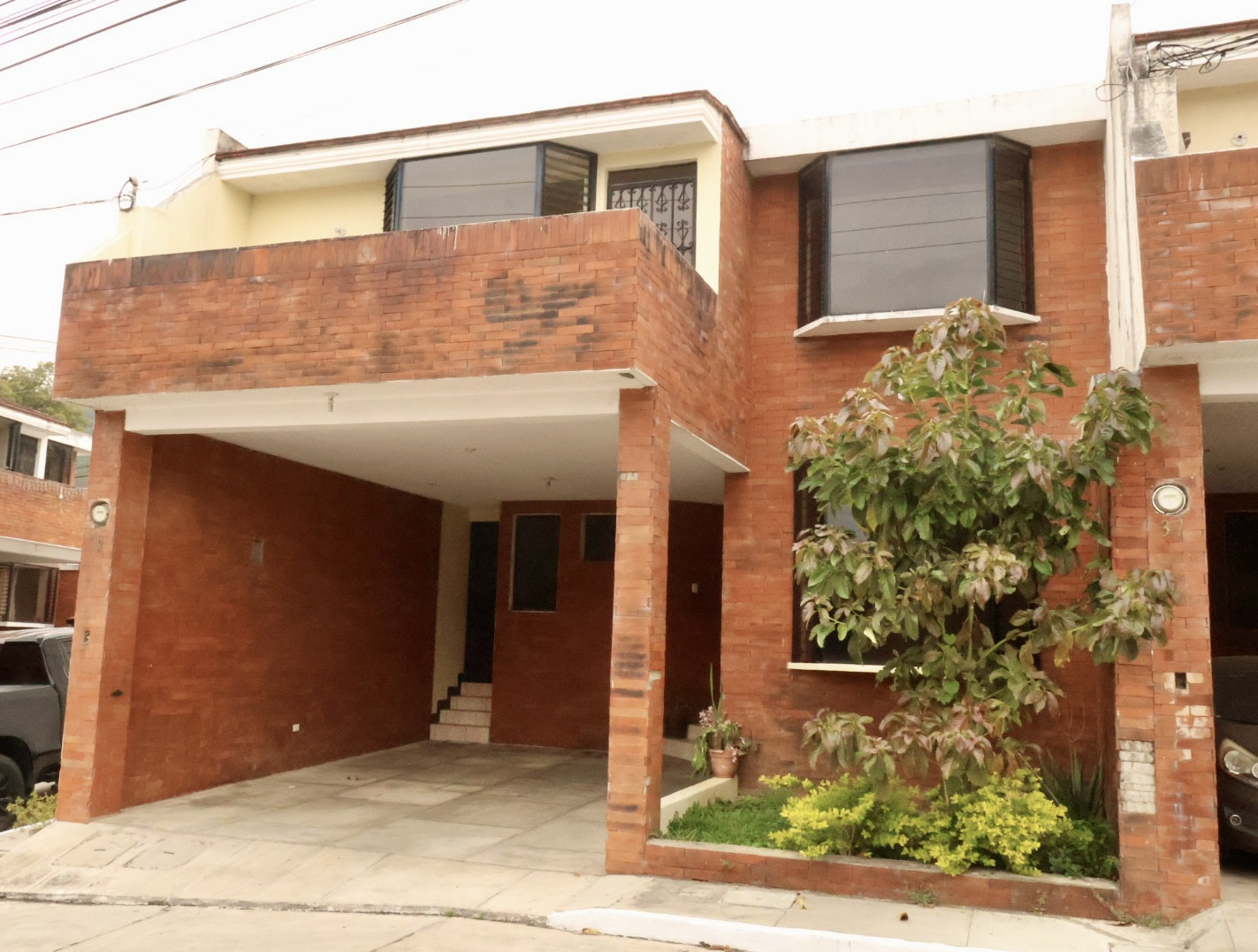 Condominio Pinares de Castilla- Casa en renta