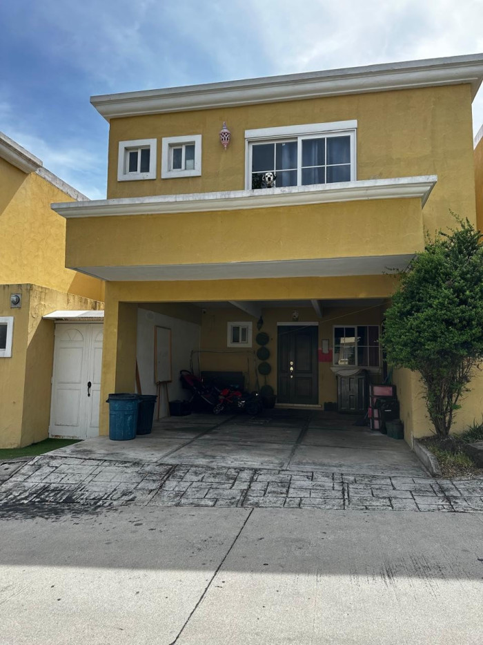 CASA EN VENTA EN ZONA 4 DE MIXCO
