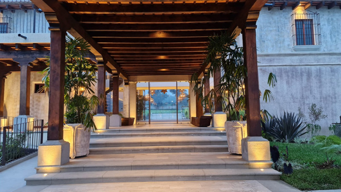 Casa en venta en exclusivo Residencial cercano Antigua - Image 1