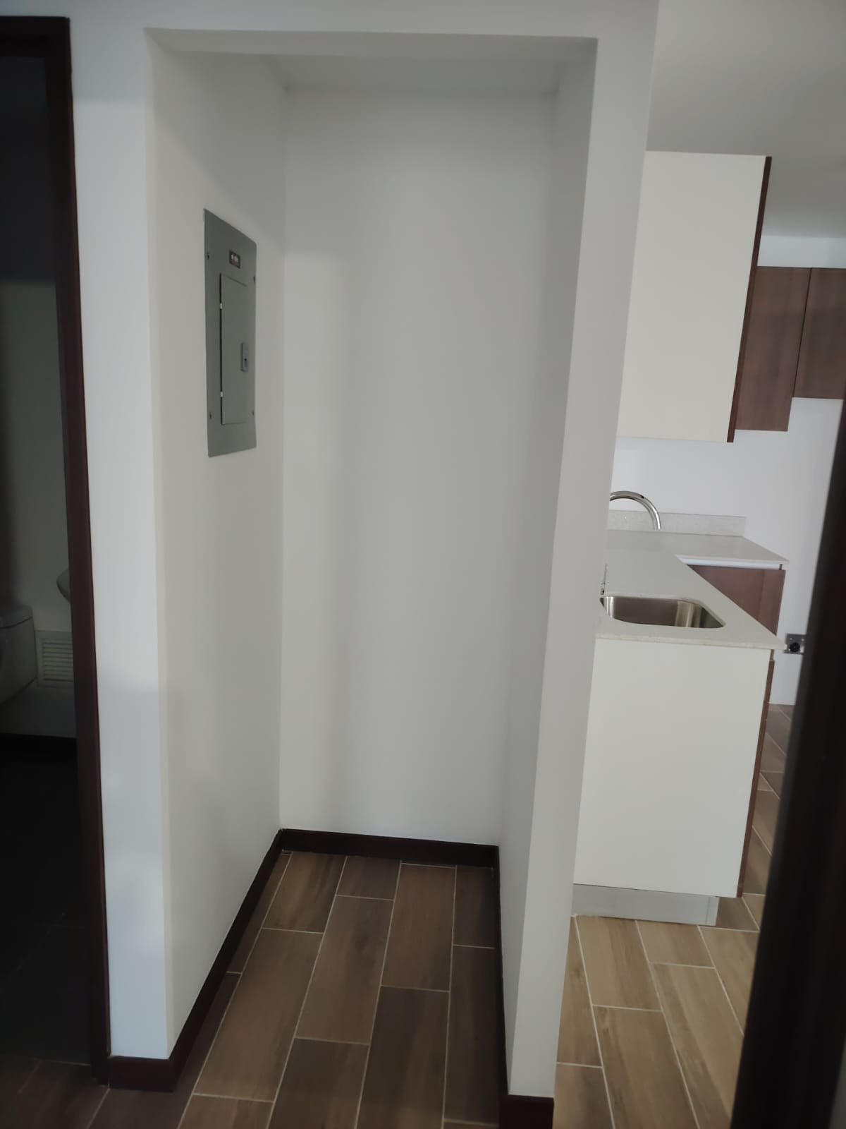 Alquiler de apartamento en zona 12.  Cercano a la Unive