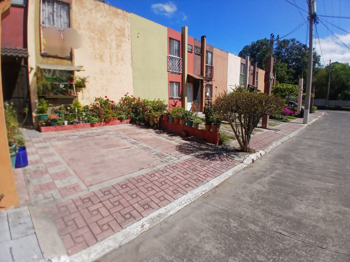 Casa en Venta Condominio El Frutal 2, zona 5 V.N.