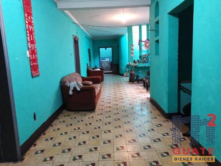 Casa de 600 m2 de construcción, en Venta Zona 01