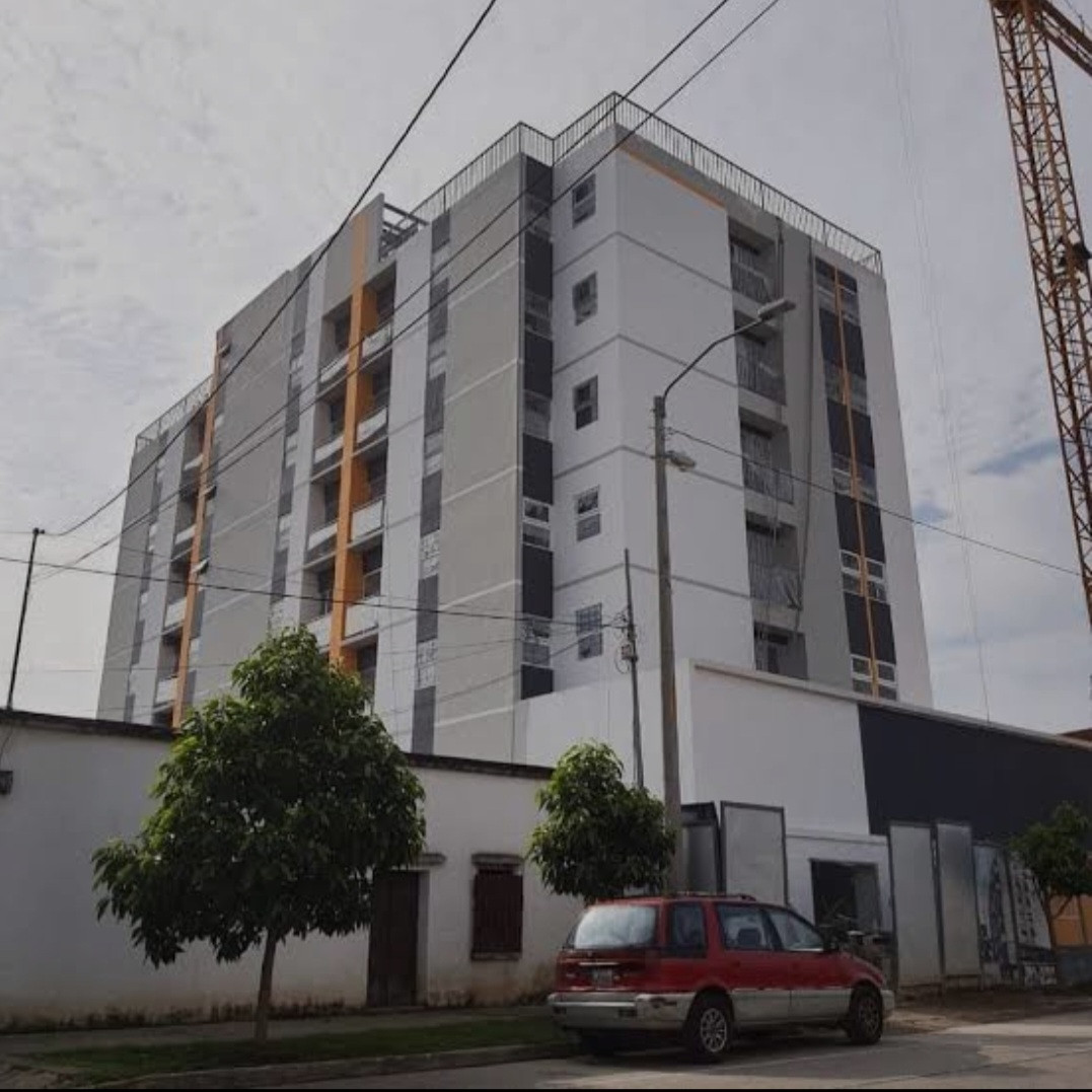 Apartamento en venta en edificio CASA TRES, Zona 3.