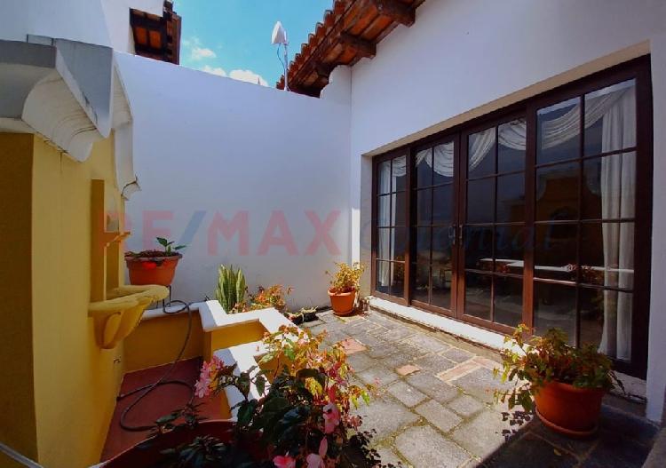 Apartamento Amueblado en Alquiler