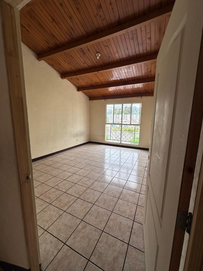 Casa en Venta El Frutal 1 Villa Nueva