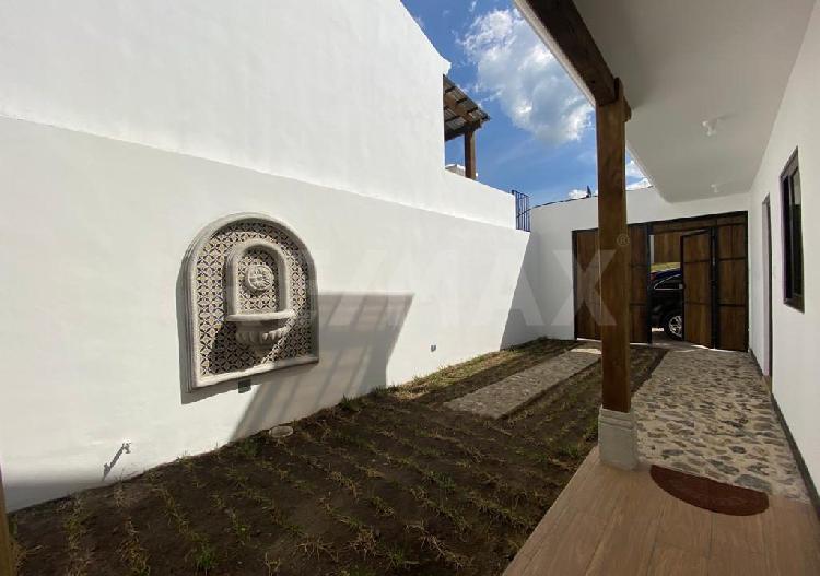 Hermosa Casa en Venta en Gravileas
