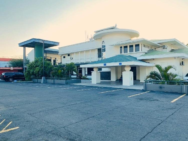San Benito, edificio en alquiler, 1,200 mts2. - 1