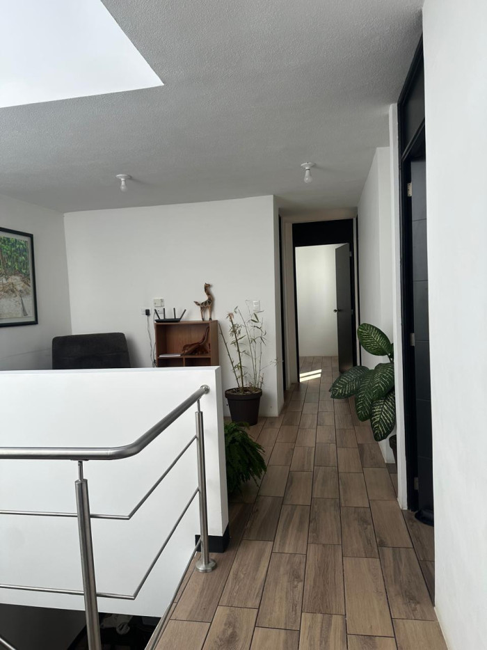 Casa Sola en Renta en Zona 10, Mixco, Guatemala