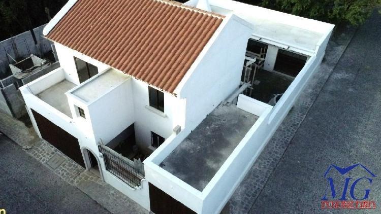 VENDO CASA EN ANTIGUA GUATEMALA
