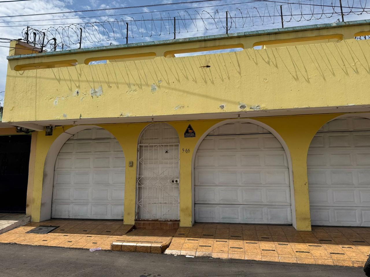 RENTO/VENDO CASA GRANDE EN RESIDENCIALES CATALINA 