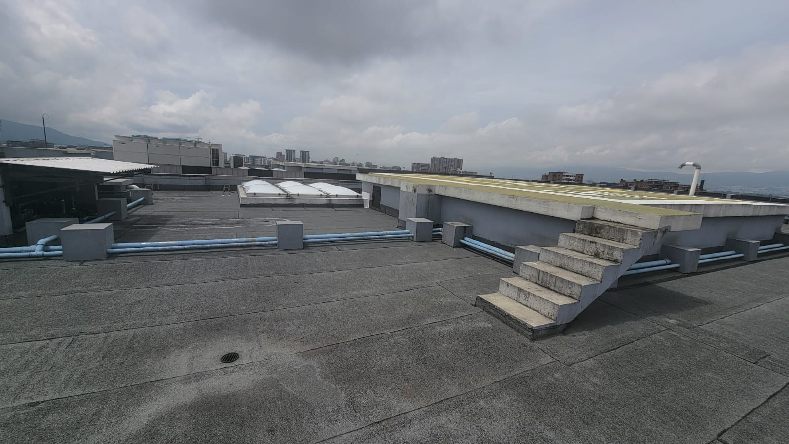 5 NIVELES DE OFICINAS EN RENTA EN ZONA 10 