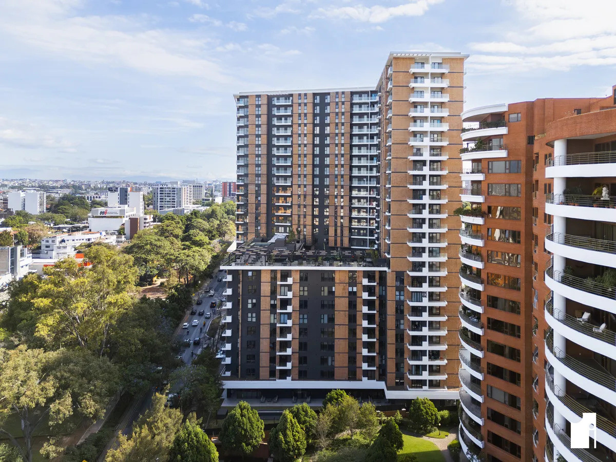 apartamento en renta en la zona 10 cercano a fontabella