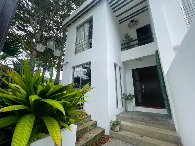 Casa amueblada en renta de 3 habitaciones en Fraijanes