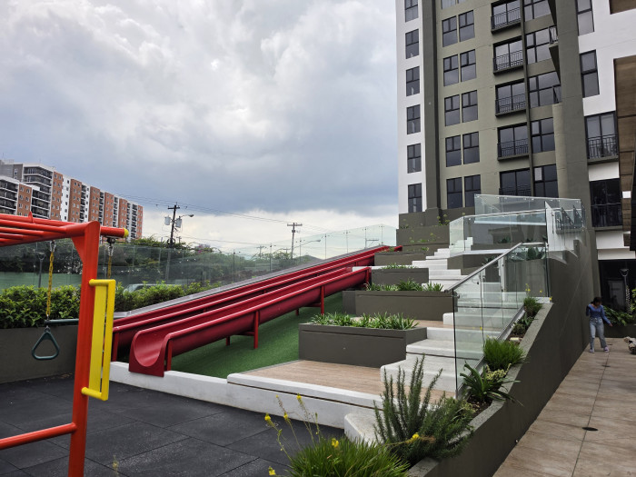 APARTAMENTO EN RENTA EN ALTAIRE ZONA 11 GUATEMALA - Image 1