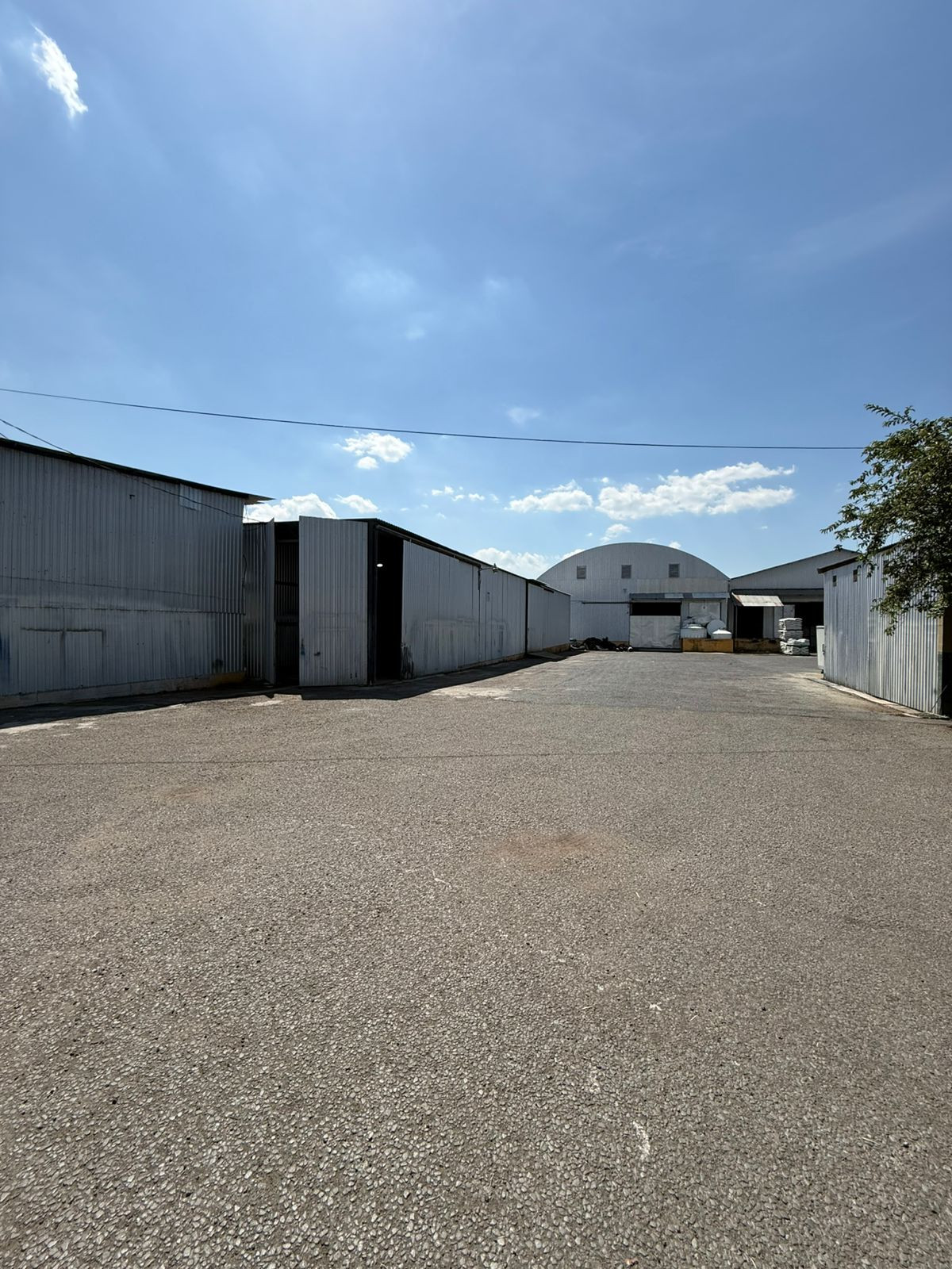 Bodega en alquiler en Lourdes Colón de 200 m²