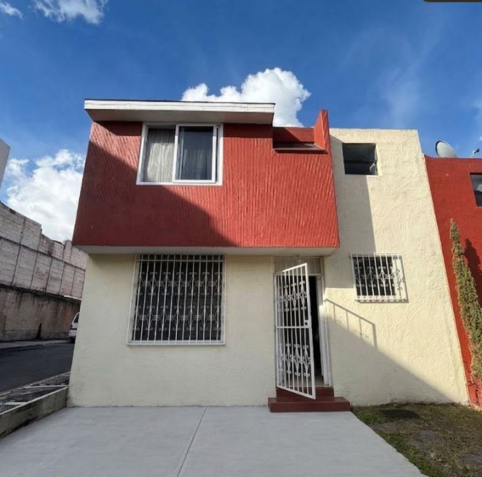 Casa en venta en Casa Grande Zona 18 Guatemala - Image 1