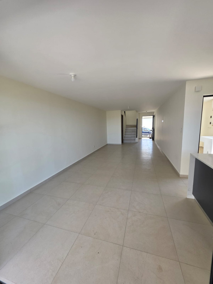 Casa a estrenar en alquiler en Residencial Antibes II - 2