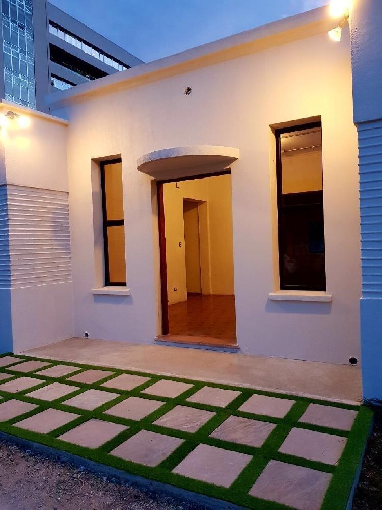 Propiedad comercial en Renta en zona 10 Guatemala - Image 1